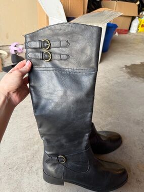 Black Knee-High Buckle Riding Boots